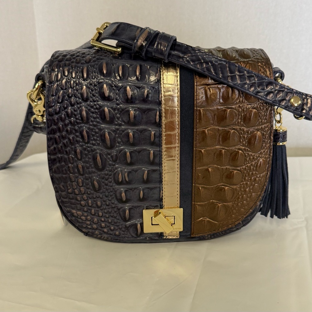 NWTS Brahmin Elegant Black and Brown Croc-Embossed Shoulder Bag
